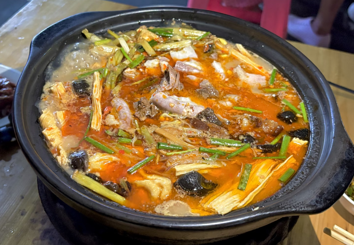 Zhaicai Bao (Hainanese Vegetarian Clay Pot)